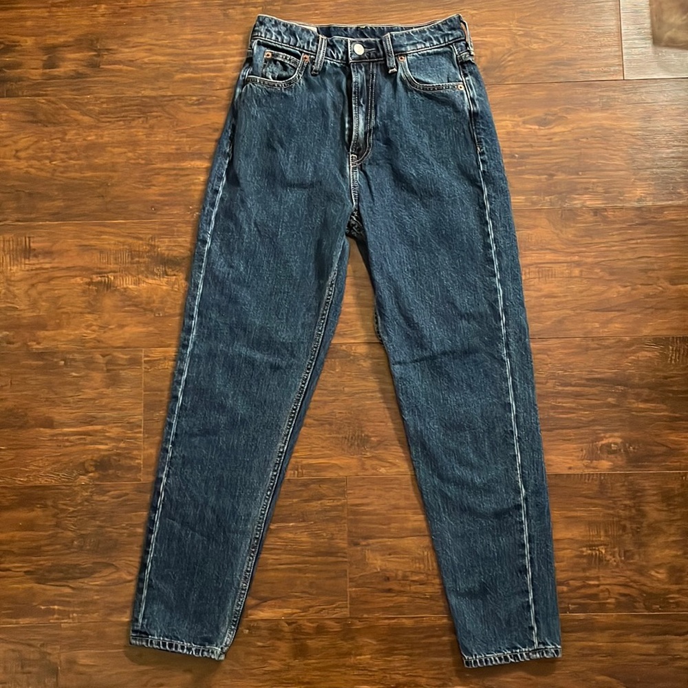 Mom Jeans High Waisted Barrel Denim Jeans Gap 25 0 wedgie cheeky